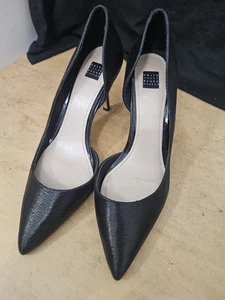 White House Black Market Black Heels 9.5 - Picture 1 of 7