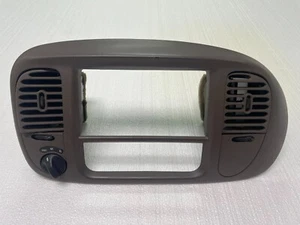 1997-2003 Ford F150 Center Dash Radio Stereo Climate Bezel Trim Panel Tan GREY - Bild 1 von 9