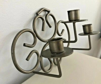 Portavelas aplique con marco de alambre de metal para 3 velas - montado en la pared - oro oscuro / marrón Foto 1 de 4