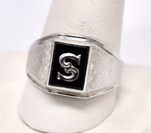 Vintage NOS 1950s-60s Mens Onyx & Sterling Silver Signet Ring Letter "S" sz. 12 - Picture 1 of 5
