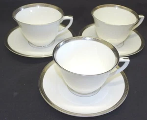 Royal Worcester England Malvern 3 tazas y platillos - platino, porcelana de hueso - Imagen 1 de 5