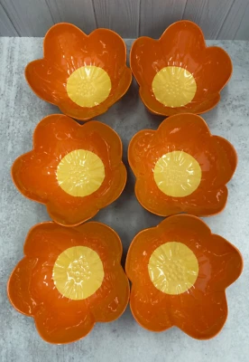 SET  of 6 Melamine Flower shaped Bowl orange approx 6" - Image 1 of 2