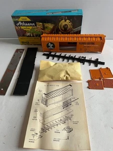 ATHEARN - HO - Illinois Central Mid-America Empire Boxcar JMC-1002 - Bausatz 14517 - Bild 1 von 11