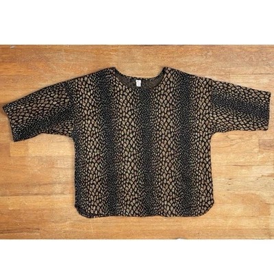 Vintage Metallic Gold Knit Top Size XL/1X 80s Leopard Print Cropped Sleeve Shirt - Image 1 of 4