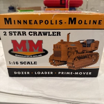MINNEAPOLIS MOLINE 2 STAR CRAWLER TOY TRUCK’N CONSTRUCTION SHOW EDITION 2004 - Image 1 of 4