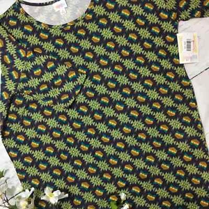 LuLaRoe Irma Tunic Geometric Print Dolman Sleeve NWT XS Green Purple Yellow - Picture 1 of 2