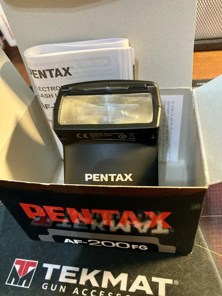 Pentax AF 200FG Shoe Mount Flash for  Pentax - Image 1 of 1