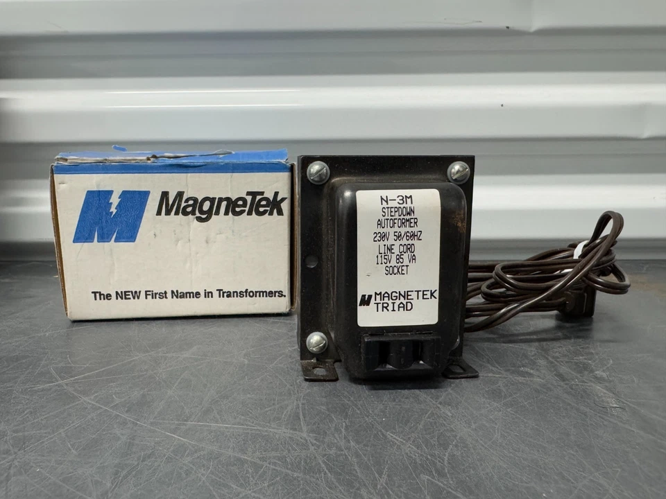 MAGNETEK TRIAD N-3M STEPDOWN AUTOFORMER  50/60 HZ 230V IN 115 V OUT - Image 1 of 4