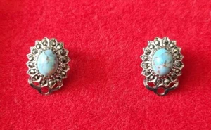 Vintage Blue Green Stone and Silver Tone Metal Clip On Earrings - Picture 1 of 2