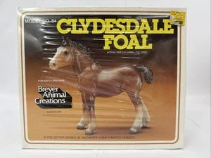 Puledro vintage Breyer Animal Creations Clydesdale n. 84 nuovo sigillato 1982 7 1/2” nuovo con scatola - Foto 1 di 16