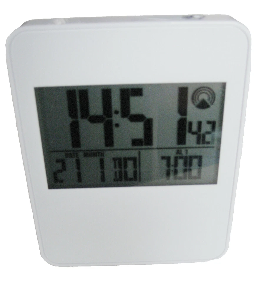 Digital-Funkwecker in Weiß  2 Weckzeiten und 2 Farbringe Displaybeleuchtung - Bild 1 von 4