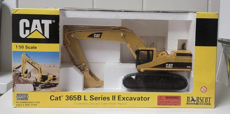 Norscot 1:50 Scale Caterpillar CAT 365B L Series II Excavator # 55058 - Image 1 of 4