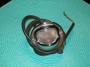 Chrysler Royal Windsor Saratoga 1950 New Yorker Imperial Nuevo de Lote Antiguo MoPar Lámpara de Licencia - Imagen 1 de 2