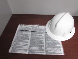 NEW TOPGUARD FAS-TRAC WHITE PROTECTIVE HELMET MSA 475393 (10A) - Picture 1 of 5