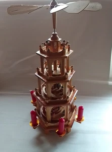 Weihnachtspyramide , Design Hesse Bad Aibling Oberbayern ca 58 cm. 4 Stöckig - Bild 1 von 12