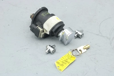 Harley Street Glide CVO 2015 carcasa de bloqueo de horquilla y conjunto de perilla + llave #3912 Foto 1 de 4