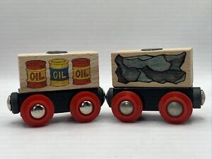 Brio Wooden Railway Train OIL CARGO & ROCK CARGO CARS EUC use w/Thomas Tank ++