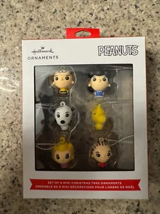 Hallmark Peanuts Lot Of 6 Mini Christmas Tree Ornaments NEW - Picture 1 of 1