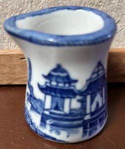 Blue Willow Creamer White Ironstone 2 1/4" Individual Restaurant ware Vintage - Picture 1 of 6