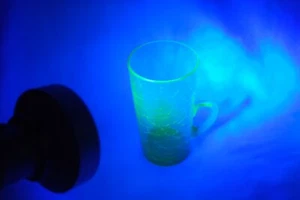 BEAUTIFUL EARLY 1900'S AMBER VASELINE URANIUM CRACKLE ICE TEA LEMONADE - Picture 1 of 6