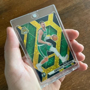 Kristaps Porzingis SSP /3, 2024-25 Mosaic Fast Break Gold Black Disco Prizm #69 - Picture 1 of 7