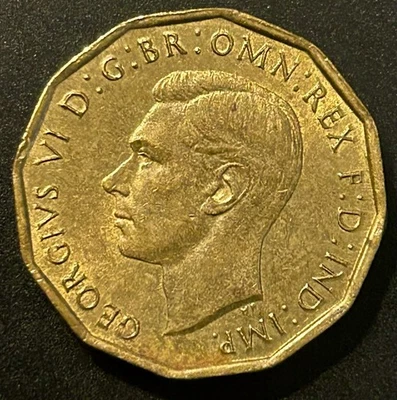 1943 Reino Unido Gran Bretaña Jorge VI tres peniques (#2) Foto 1 de 2