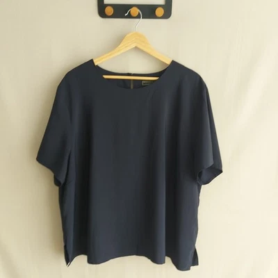 Debenhams Classics Women's Short Sleeve Navy Blue Blouse Size 22 - Image 1 of 4