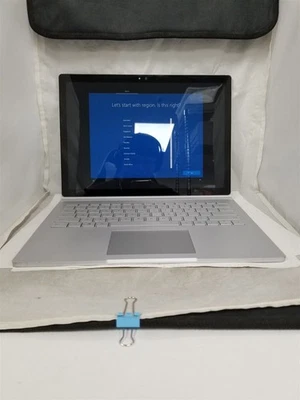 Microsoft Surface Book Core i7 13.5" 16GB/512GB Plateado Ver Detalles VD4044 Foto 1 de 4