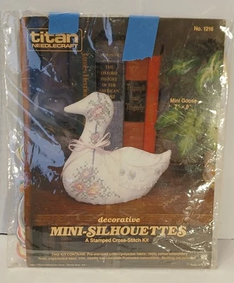 Kit de punto de cruz TITAL NEEDLECRAFT MINI GANSO # 1216 ganso de peluche Foto 1 de 2