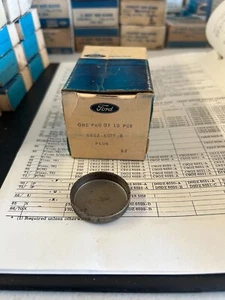 NOS FORD ENGINE PLUGS C8DZ-6026-B .60"O/S 1965 1966 1967 1968 170-200-250 6 CYL - Picture 1 of 3