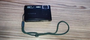 Olympus Mju 1040 Digital Camera 10MP With Battery ✓ LINES ON THE SCREEN ✓ - Picture 1 of 14