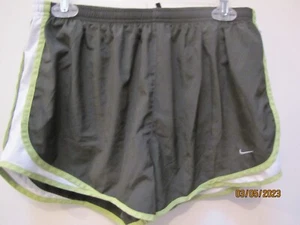 Nike Fit Dry Olive Green Shorts Running Breathable Gym Casual Ladies XL 16-18 - Bild 1 von 2