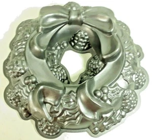 Nordic Ware Christmas Holiday Wreath Bundt Pan Cast Aluminum Nonstick - Picture 1 of 3