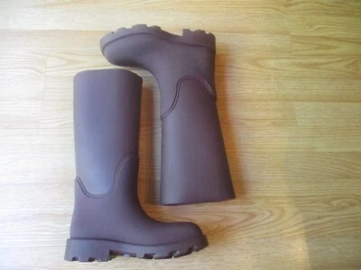 $870 Burberry Marsh Ciruela Lluvia Goma Botas Altas Mujer EU 39 US 8.5 NUEVAS Foto 1 de 4