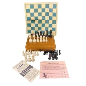 Gallant Knight Chessmen Of Champions Chess Set Paper Board Portable Box Vintage - Picture 1 of 10