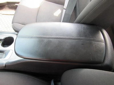 Console Front Floor Without Usb Port Fits 16-18 MALIBU 1054763 - Imagem 1 de 4