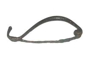 Ancient Celtic La Tené I Bronze Fibula Smooth Green Patina - Picture 1 of 1