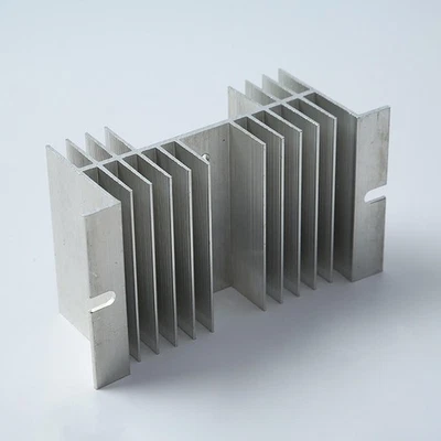 Aluminium Kühlkörper SSR Dissipation Halbleiterrelais Kühlkörper - Image 1 of 4