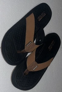 Skechers Relaxed Fit Luxe Foam Herren Sandalen Größe 9 - Bild 1 von 4