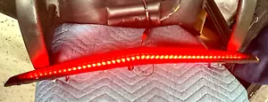 2008-13 Cadillac CTS SEDAN Trunk Lid Light Mount 3rd Third Brake Light Used Oem - Picture 1 of 7