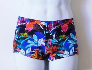 MENS Low Rise Square Cut Swimsuit in Bali Print - Picture 1 of 3