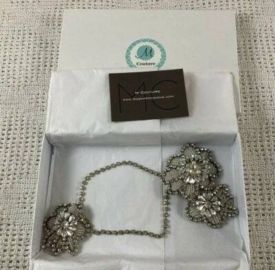 Clip de pelo nupcial M alta costura estrás floral diseño personalizado creaciones a medida Foto 1 de 4