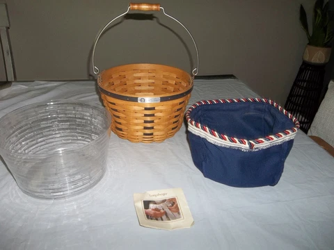 2005 Longaberger golf club basket Signed lined and red white and blue braid Cover