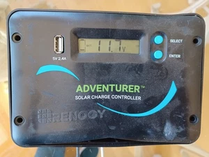 Renogy RNG-CTRL-WND30-LI 30A 12V Wanderer Charge Controller - READ DESCRIPTION - Picture 1 of 11