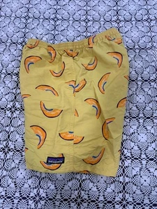 Patagonia Shorts Mens XS Yellow Baggies 7" Longs Melons All Over Print Lined - Picture 1 of 8