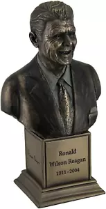 Estatua de Ronald Wilson Reagan acabado bronce sobre zócalo inscrito - Imagen 1 de 4