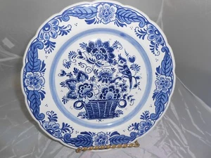 DELFT BLAUW handpainted AGRO WALL PLATE Holland 9" bird basket floral - Picture 1 of 2