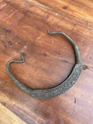 Старинное медное красивое племенное ювелирное ожерелье с ручной гравировкой - Изображение 1 из 4