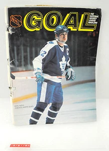 Vintage Goal Hockey Magazine Rick Vaive Toronto Maple Leafs w/ Stats - Foto 1 di 4