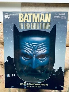 Frank Miller’s Batman The Dark Knight Returns Buch und Maske Neu in OVP ✨Sealed✨ - Bild 1 von 9